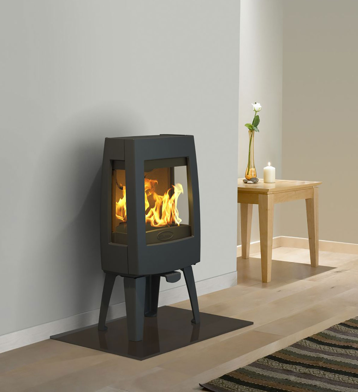 Dovre peisovn Sense 103 med sideglass